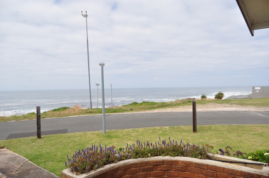 4 Bedroom Property for Sale in Sandbaai Western Cape